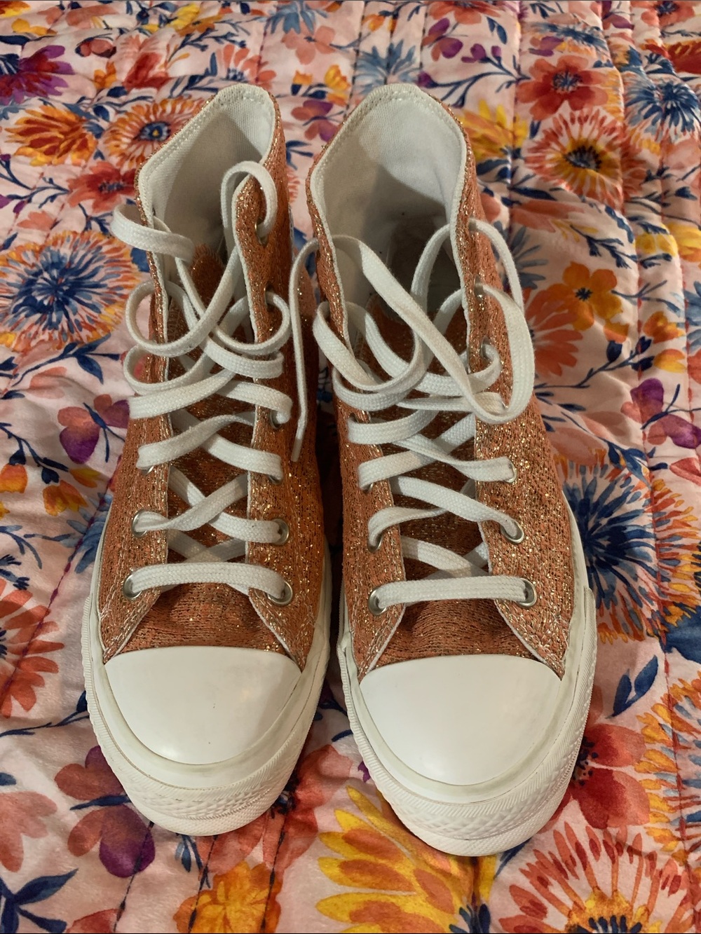Converse - Picture 2 of 10